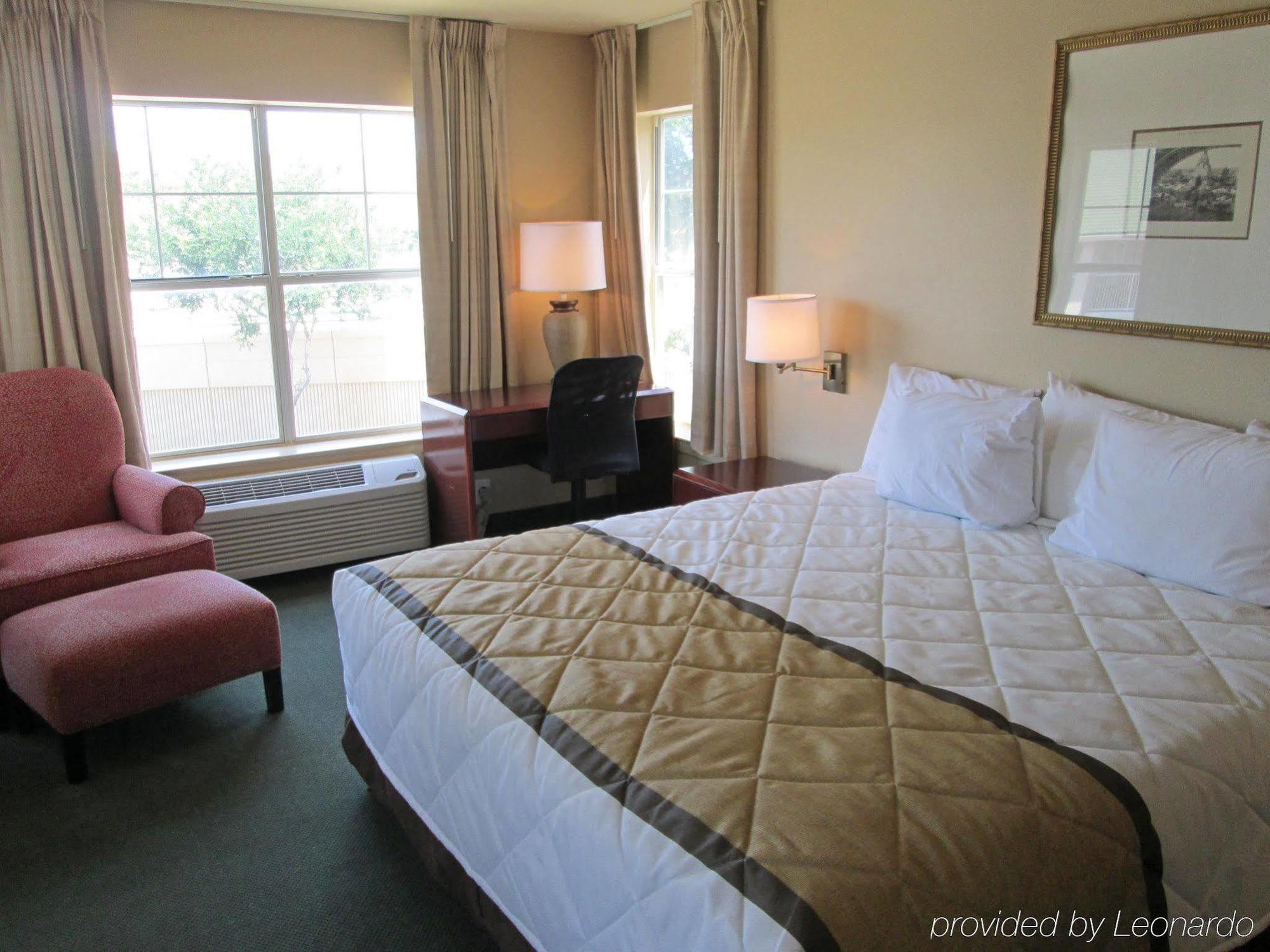 Extended Stay America Suites - Dallas - Vantage Point Dr Eksteriør billede